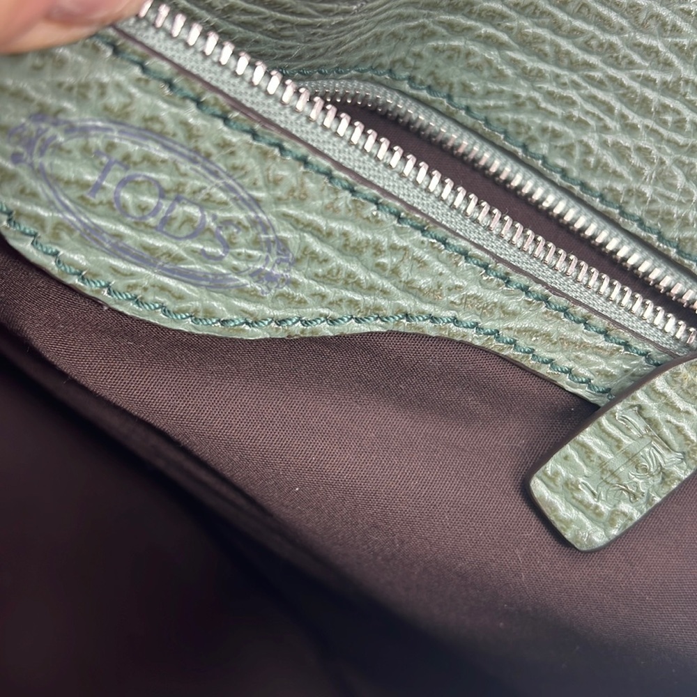 Tod’s Suede and Pebbled Leather Flat Back Shoulder Bag - Picture 12 of 13